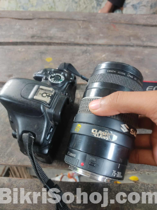 CANON EOS 600D